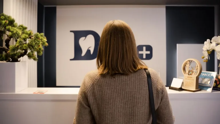dental clinic reception desk